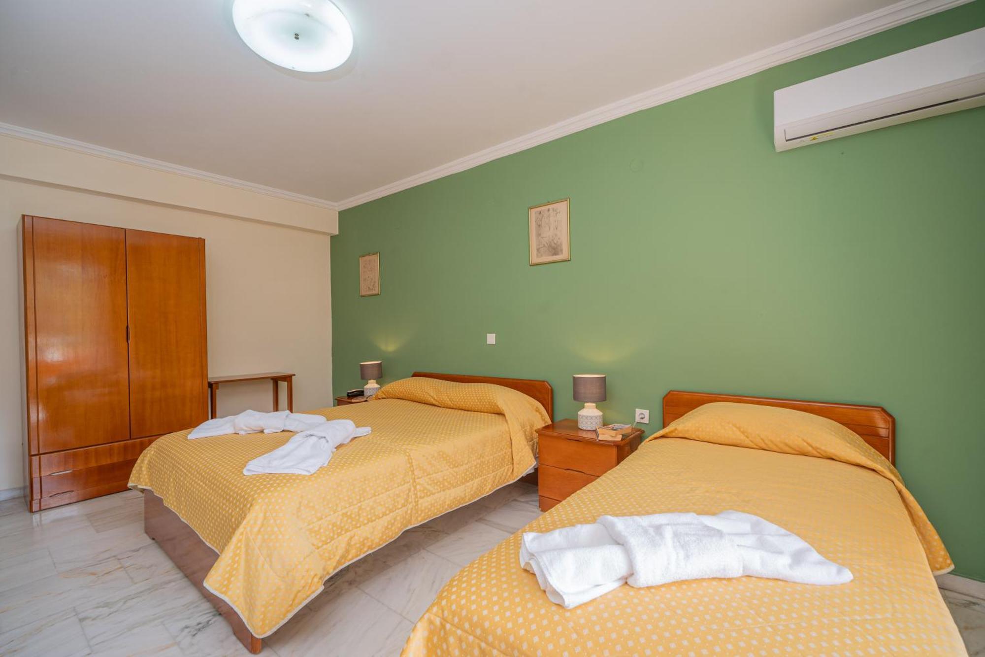 Odysseus Palace Poros  Ngoại thất bức ảnh