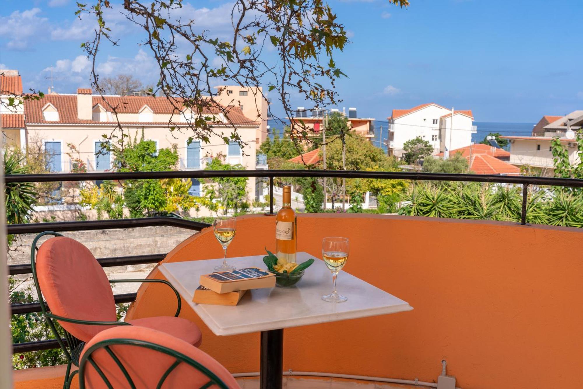Odysseus Palace Poros  Ngoại thất bức ảnh