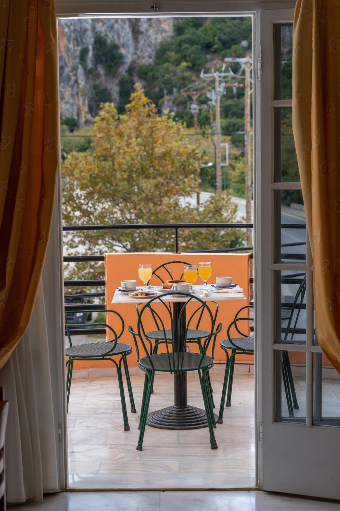 Odysseus Palace Poros  Ngoại thất bức ảnh