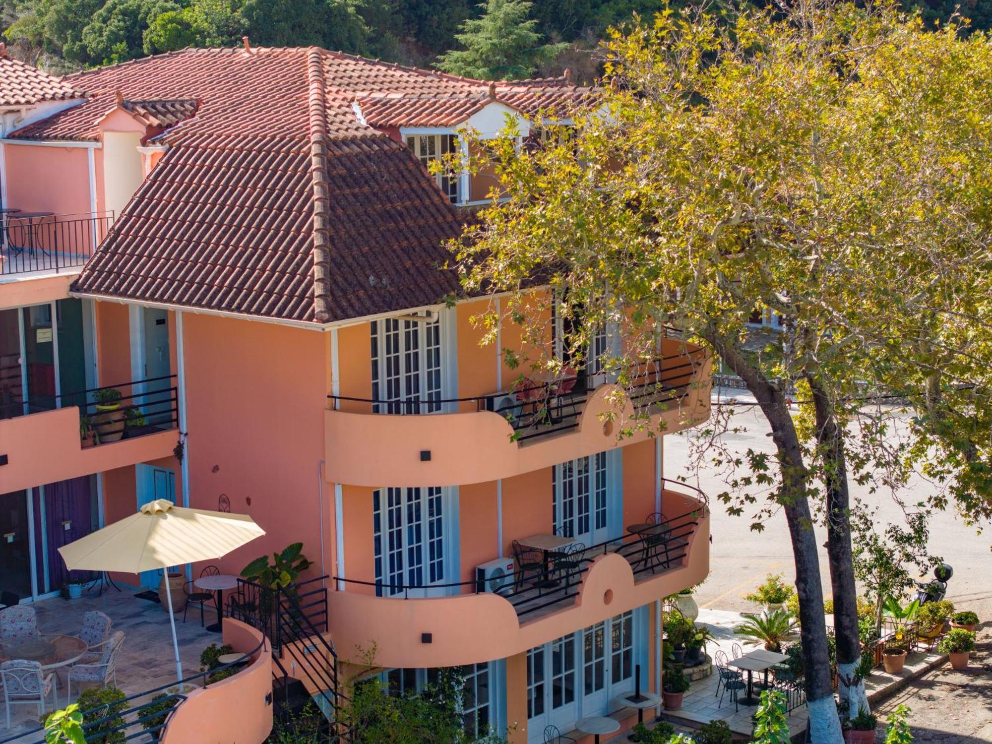 Odysseus Palace Poros  Ngoại thất bức ảnh