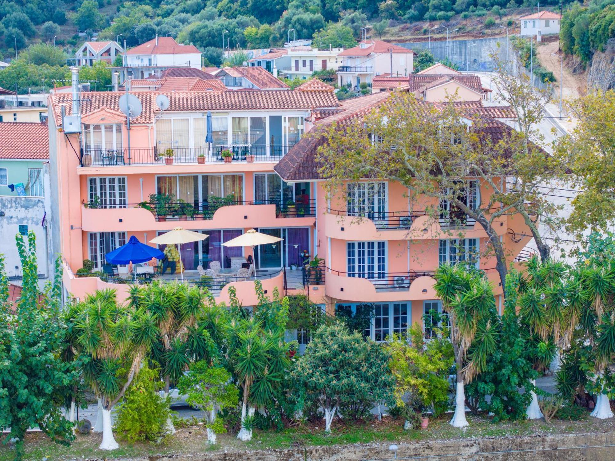 Odysseus Palace Poros  Ngoại thất bức ảnh